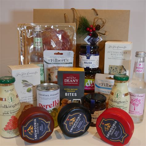 The Ultimate Foodie Gift Bag – Andersons at No.8