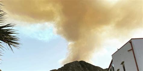 Sabato Di Incendi In Sicilia Paura Ad Alcamo E Castellammare Roghi