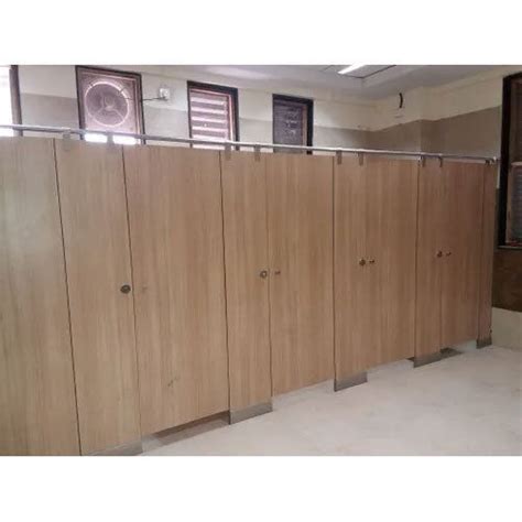 T Line Toilet Partition Ss Crown Shoe Type At Best Price In Mumbai