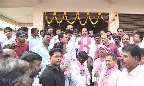 Mla Manchireddy Kishan Reddy Meets Elders Of Various Colonies