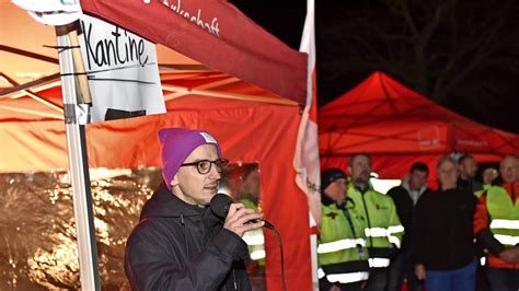 Fotos Streik Legt Flughafen Leipzig Halle Lahm