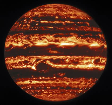 Jupiter in Infrared - Jupiter's interior is hot! At the core, the ...