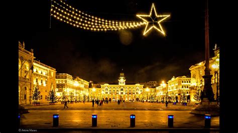 Gli Alberi Di Natale Illuminati In Piazza Unita A Trieste Youtube