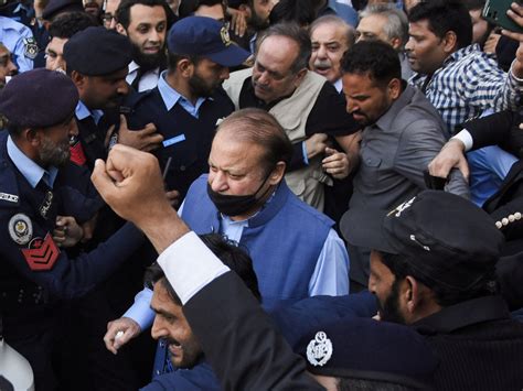 Former Pakistan Prime Minister Nawaz Sharif Gets Bail In Corruption