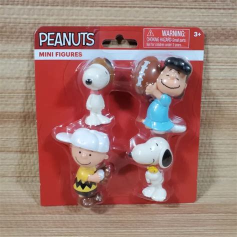 Peanuts Charlie Brown Snoopy Lucy Mini Figure Set Of 4 2022 Just Play