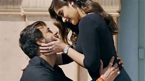 Mere Rashke Qamar Badshaho Youtube