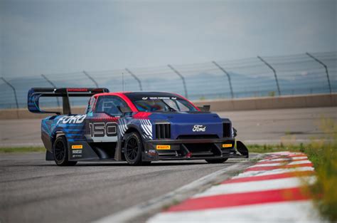 Pikes Peak Voici Le Ford F 150 Lightning Supertruck 100 électrique De Romain Dumas Les Voitures