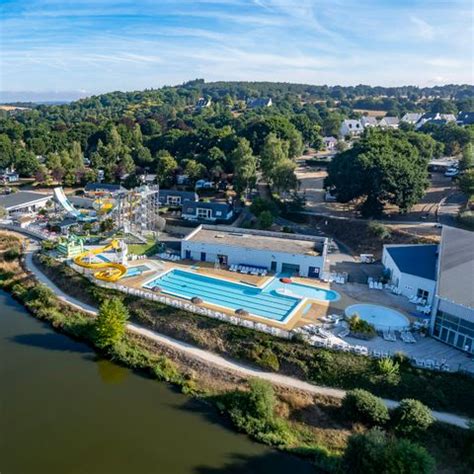 Camping Romanée Bocage du Lac à Jugon les Lacs tarifs et réservations