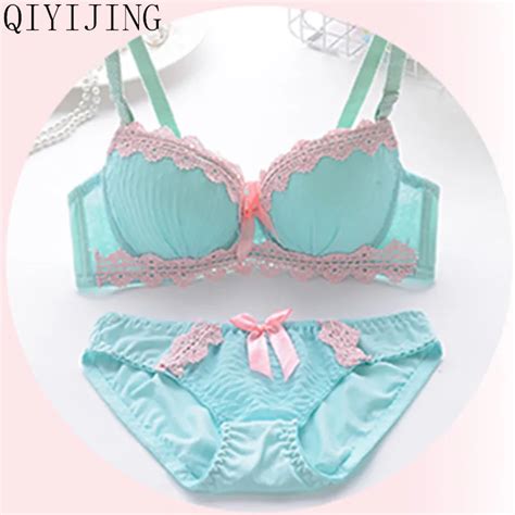 Qiyijing Sexy Lingeriebra Brief Sets Three Row Lace Embroidery