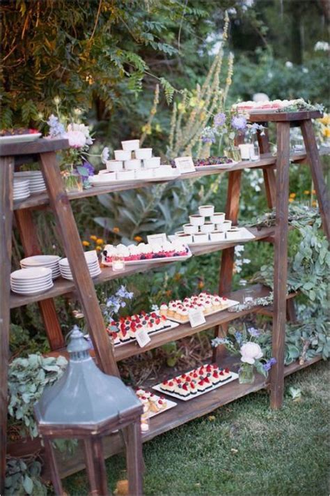 How To Decorate Your Rustic Wedding With Seemly Useless Ladders