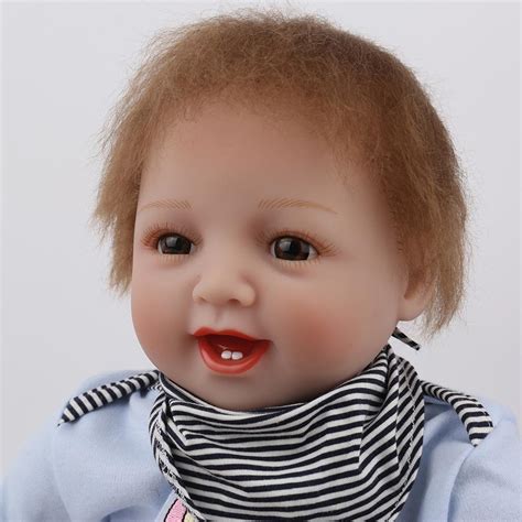 52cm 20 Lifelike Reborn Baby Vinyl Doll Realistic Newborn In Clothes