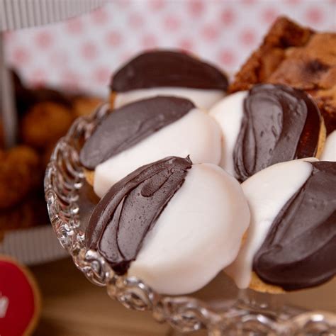 Black And White Cookies Sweet Seidner S Bake Shop