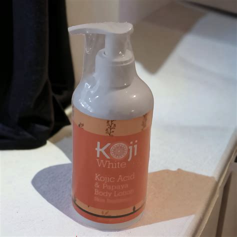 Koji White Kojic Acid And Papaya Brightening Body Lotion Sandy Skin