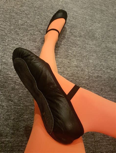 Pinterest Ballerina Shoes Flats Ballet Shoes Orange Tights