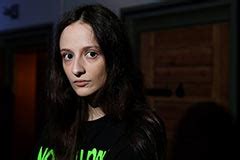 Пять участниц Pussy Riot заочно осуждены в РФ на сроки от до лет за фейки об армии