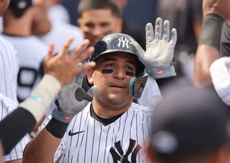 Yankees' veteran catcher is watching his value plummet