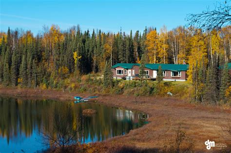 Sportsman's Paradise! 10 Acre Lakefront Alaskan Lodge Home - Pickett Street