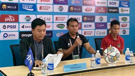 Bima Sakti Tak Risau Kapten Timnas Indonesia U 17 Iqbal Gwijangge Absen