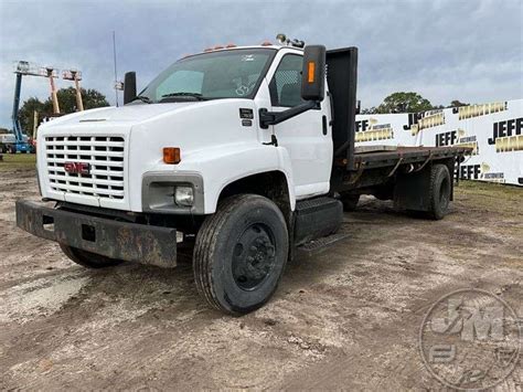 2003 Gmc C7 Single Axle Regular Cab Flatbed Truck Vin