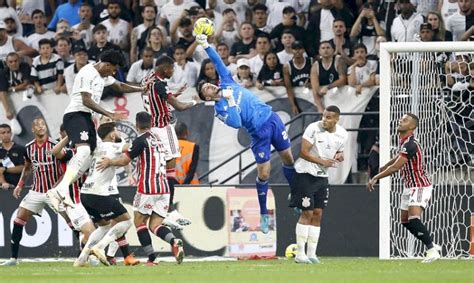 Anos E Jogos Corinthians Amplia Tabu Sobre O S O Paulo Na Neo