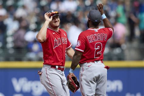 Mike Trout Makes Home Run History As Angels Defeat Mariners Los