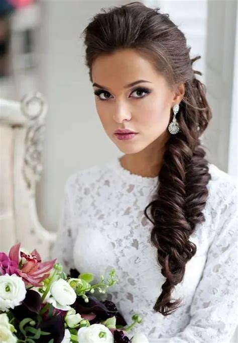 34 Elegant Side Swept Hairstyles You Should Try Weddingomania