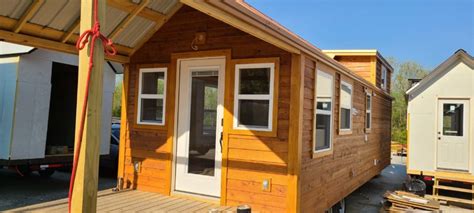 Cyndes 10×30 Incredible Tiny Home