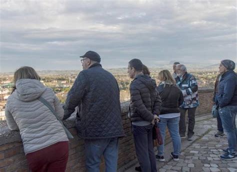 Santarcangelo Ottima Affluenza Per I Ponti Festivi E Nasce Un Nuovo