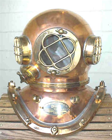 Desco Commercial Diving Helmet Heavyweight Three Light Diving