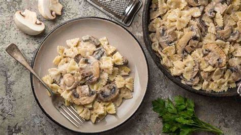 Pasta Alla Crema Di Parmigiano E Funghi Ricetta Semplice Ma Elegante