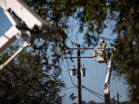 360000 Customers Lose Power In California Amid Fire Safety Shutoffs