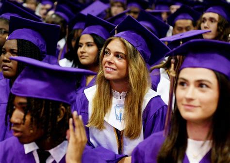 See Byrd High School graduation photos.