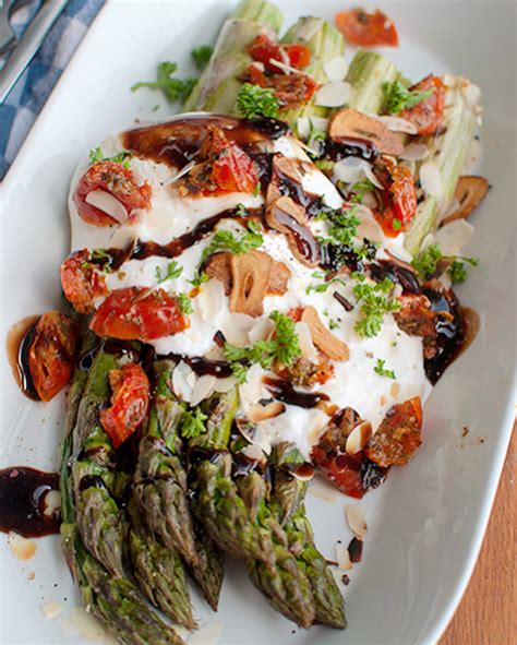 Recept Gegrilde Groene Asperges Met Balsamico En Burrata Savory Sweets