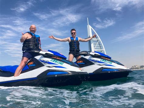 Duba Excursion En Jet Ski Au Burj Al Arab Avec Cr Me Glac E