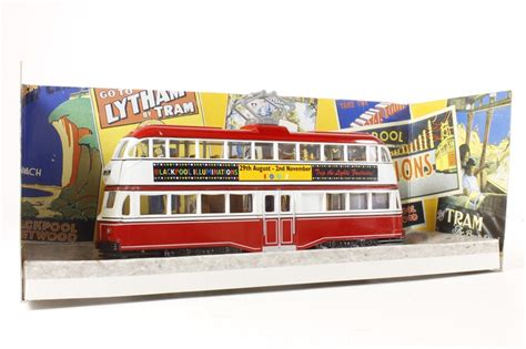 Corgi Balloon Tram Blackpool Red Cream