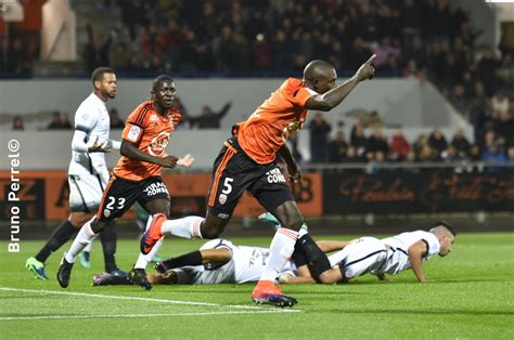 FCL MHSC 2 2 Lorient stoppe sa série négative FC Lorient