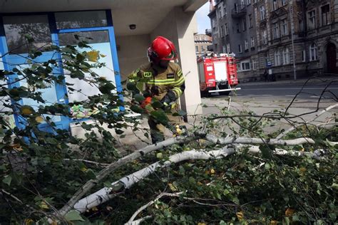 Tysi Ce Ludzi Bez Pr Du W Woj L Skim Tauron Informuje O Wy Czeniach