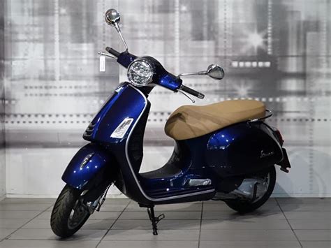 Piaggio Vespa Gts Hpe Abs Colore Blu Energia Nuovo In Vendita