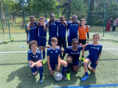 Actualité U 12 le derby pour les Ménivalois club Football