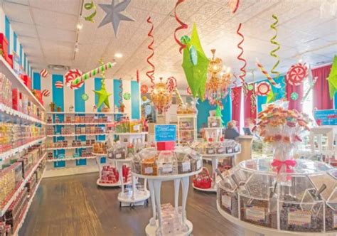 Candy Store Interior Design & Decoration Ideas | Candy Display