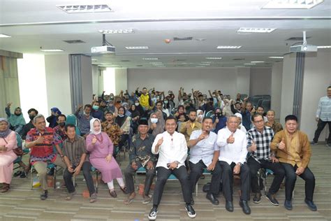 Pemkot Tangsel Bedah Unit Rumah Di Tahun Media Kawasan