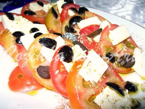 Salada De Tomate Queijo Feta Receita Petitchef