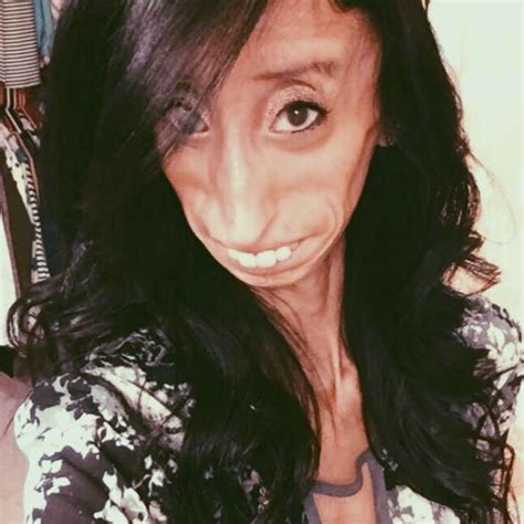 La Revanche De Lizzie Velasquez La Femme La Plus Laide Du Monde Marie Claire