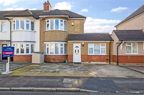 3 Bed End Terrace House For Sale In Brixham Crescent Ruislip