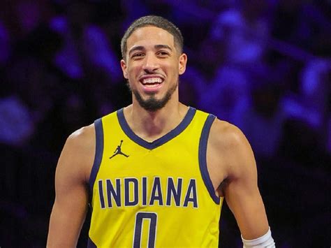 WATCH Indiana Pacers Hilariously Troll Lakers Fans With Crying Filter