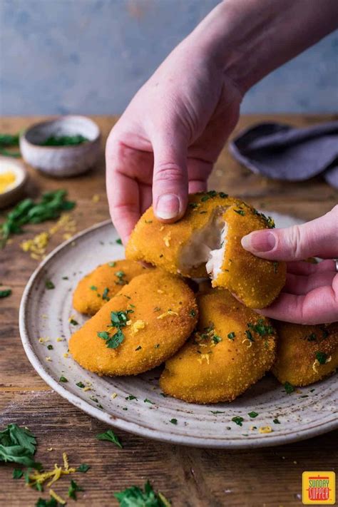 Portuguese Shrimp Empanadas Rissóis de Camarão Recipe Empanadas