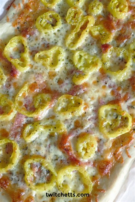 Easy Banana Pepper Pizza Recipe Twitchetts