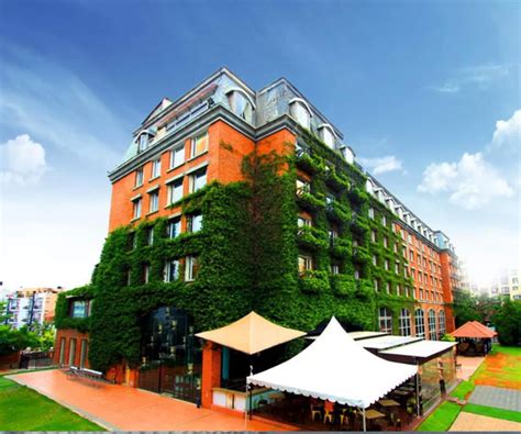 Luxury Hotels In Bangalore Royal Orchid Hotel Indiranagar Bangalore