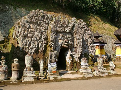 Bali Reiseführer Elefanten Höhle Goa Gajah Tipps