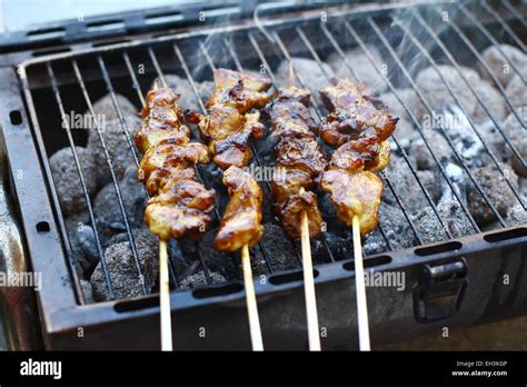 Satay Grill Hi Res Stock Photography And Images Alamy